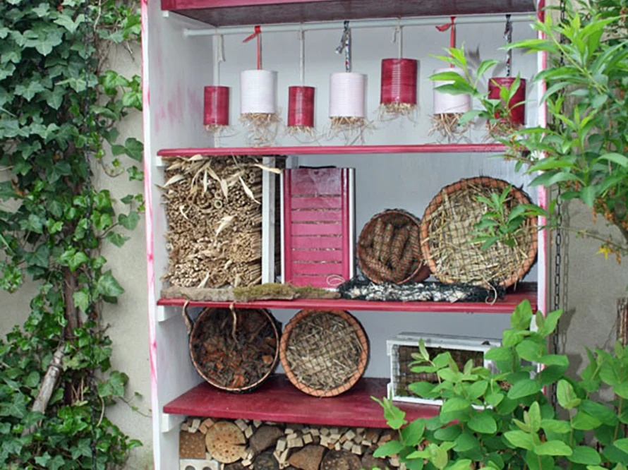 Insektenhotel im Garten