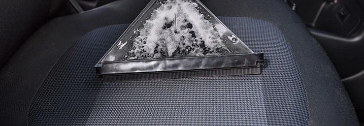 Autositzreinigung mit Waschsauger