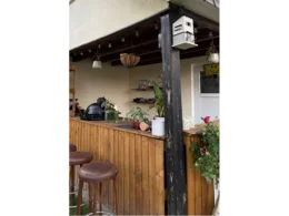 Gartenbar aus Holz