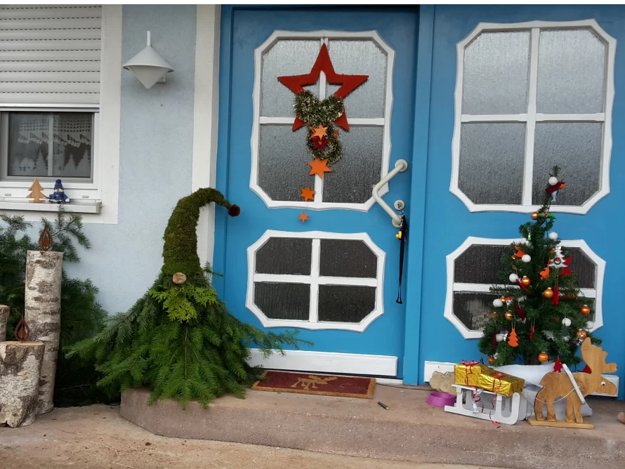 Winterwichtel aus Tannenzweigen