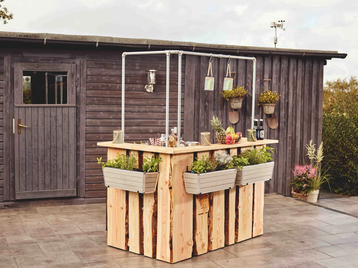 Gartenbar aus Holz