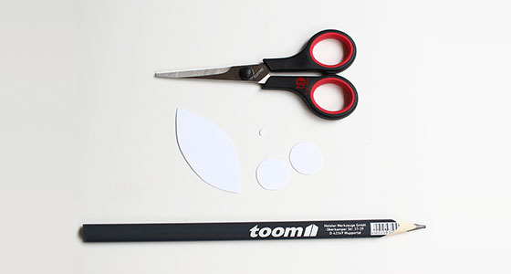 Schere, Papier und Stift